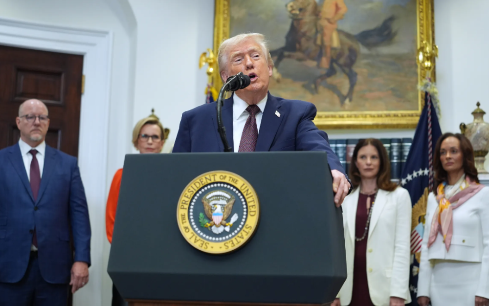 特朗普促成與多家大型藥企協議——降低醫療補助處方藥價格並推動美國制藥業投資