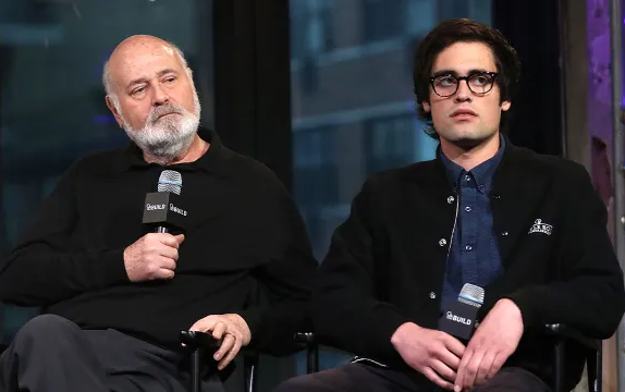 好萊塢傳奇導演羅伯·雷納夫婦遇害案  檢方以一級謀殺罪起訴其子尼克· 雷納