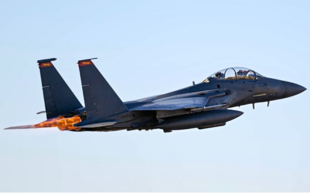 伊朗擊落美軍戰機引爆沖突新拐點　美伊戰爭進入高風險升級階段