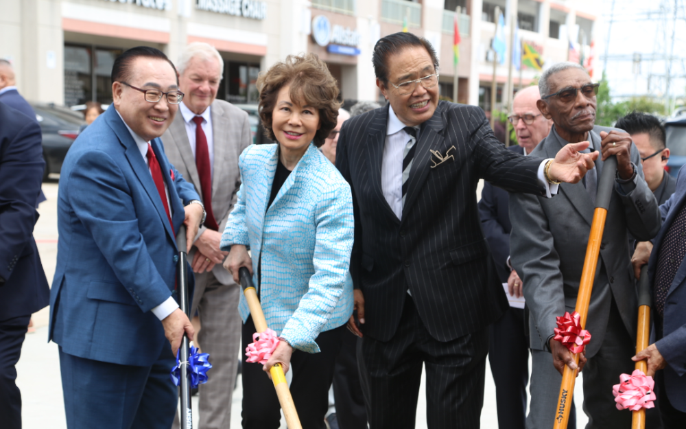 趙小蘭部長再訪美南新聞總部