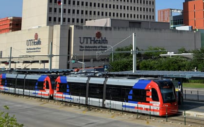 UTHealth 專家預測，休斯頓疫情有望於五月結束，但前提是...