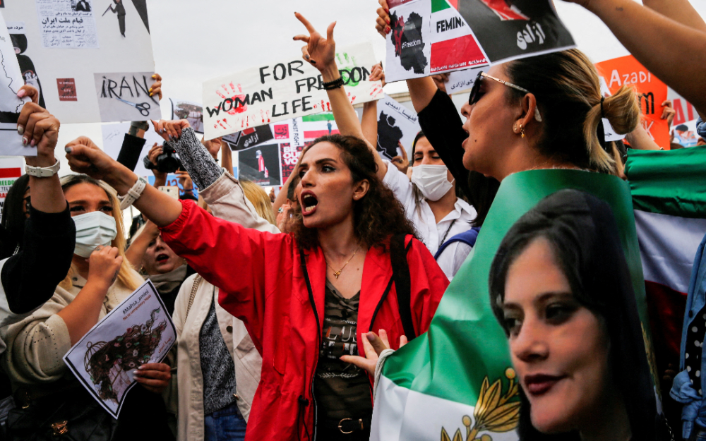 伊朗經濟抗議潮加劇 警民衝突已釀逾27死