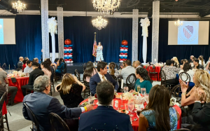 LULAC獎學金頒獎晚宴隆重舉行 表彰傑出學子與社區領袖