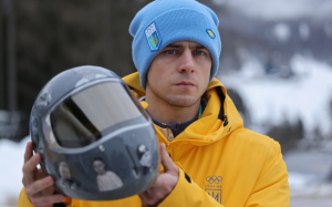 烏將拒摘哀悼頭盔遭取消冬奧資格 澤倫斯基力挺