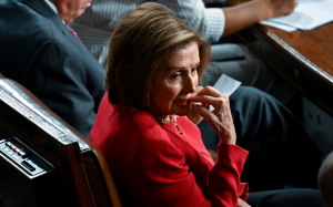 佩洛西：如果拜登退出，不要提名卡瑪拉·哈裏斯