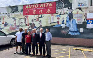 惠特邁爾市長兌現承諾親訪千賓汽車修理廠——傾聽民意 共繪城市發展藍圖