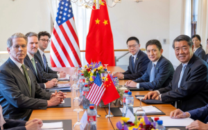 美中重啓談判，擬延長關稅休戰並爲特朗普‑習近平峰會鋪路