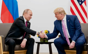 特朗普與普京會談在即    前白宮高官稱其展現“談判天才”