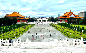 台北印象：經濟發達，文化豐富，言論自由，物價平穩，社會安定，環境優美