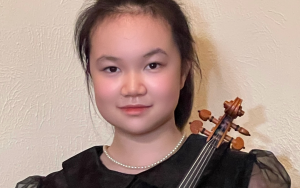 您是想成爲明星的中學生嗎？ Nicole Lee( column 1)