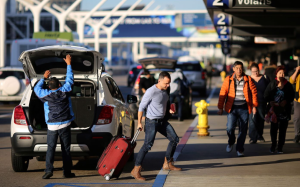 全美史上最忙感恩節 近8,200萬人湧向公路與機場