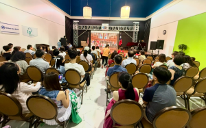 2025“水立方杯”中文歌曲大賽唱響休斯敦——中歌悠揚，情牽故裏