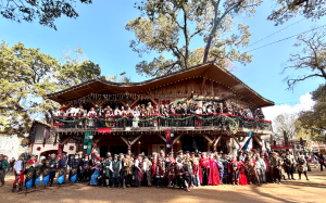 德克薩斯文藝複興節歌曲《穿越時光的盛宴》創作靈感