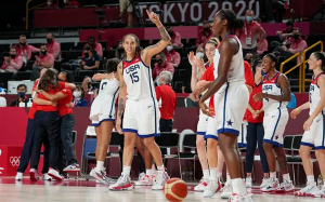 美國女籃身高馬大技藝超群  東奧會暴打日本第七次奪金再登世界之巅