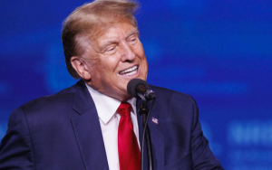 特朗普正利用“總統豁免權”采取行動駁回機密文件案