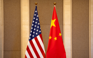 美將調查中國聯網汽車風險 中國反提蘋果手機