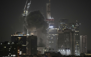 海灣國家稱在過去24小時內攔截數百枚伊朗導彈與無人機   聯合美方強烈譴責德黑蘭