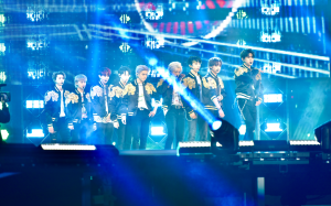 韓國男子組合NCT 127 K-POP 嘻哈樂隊點亮休斯頓牛仔節