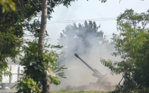 柬泰致命冲突　泰国边境地区逾13万人撤离