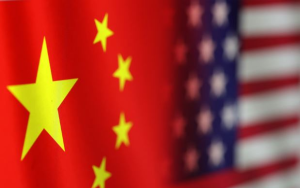 川普：對中國課徵100%關稅非長久之計