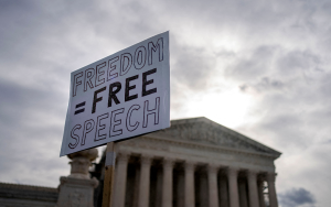 川普向媒体挑战