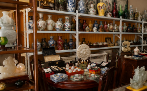 国之精品--红木家私、陶瓷精品在中国城清仓大甩卖 ！