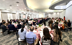 2026年休斯頓華裔醫師協會基金會獎學金頒獎盛典隆重舉行