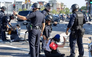 聯邦執法抓人 休斯敦社區人心惶惶