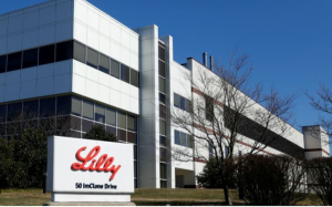 川普宣布減肥藥降價　藥廠代表突昏倒