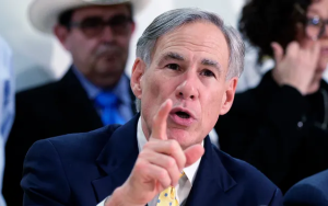 德州州長威脅驅逐州衆議院民主黨議員，要求其返州參與投票