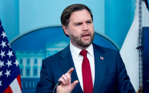 美高校电台志愿主持人在社媒发出“杀死副总统”言论