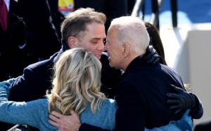 科默：來自中國的銀行電彙包含拜登在特拉華州的家庭地址和通話