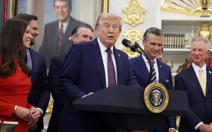 特朗普下令打擊委內瑞拉販毒船只  向馬杜羅發出強硬警告