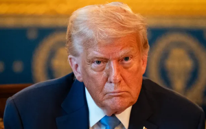 特朗普宣布恢複對烏克蘭防禦性武器援助    稱“他們必須能保衛自己”