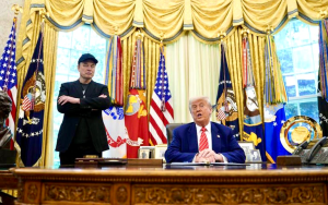 特斯拉CEO卸任政府效率部主管職務    特朗普與馬斯克聯合亮相展現團結姿態