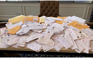 犯罪分子竊取失業救濟金浪費260億美元的政府財政 犯罪分子利用竊取的身份通過他人的申請失業救濟金