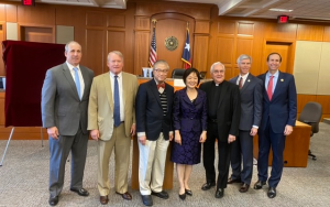 哈瑞斯郡民事法院張文華法官俏像揭幕儀式在第二法庭隆重舉行